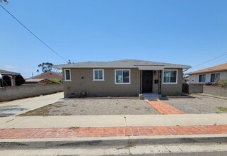 Building Photo - Spacious Home in Linda Vista with Modern A...