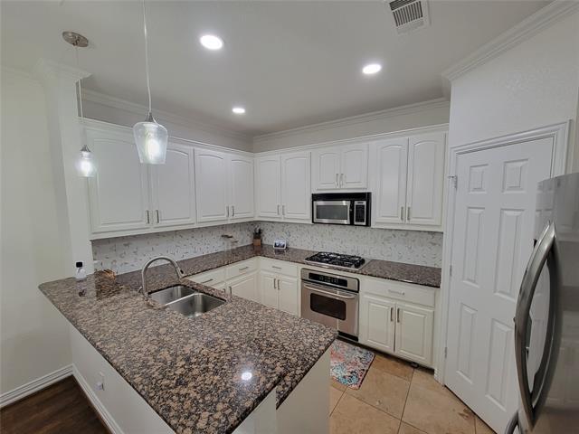 Building Photo - 4263 Towne Lake Ct