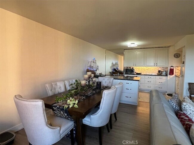 Building Photo - 24055 Paseo Del Lago W