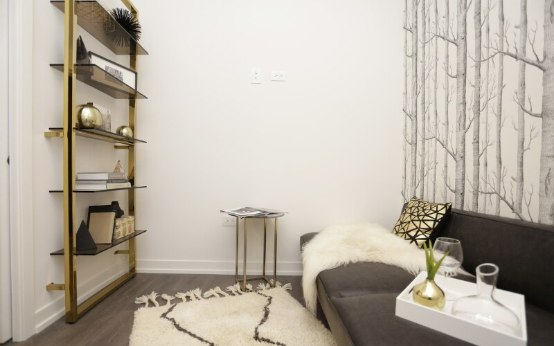 Building Photo - 740 N Hudson Ave