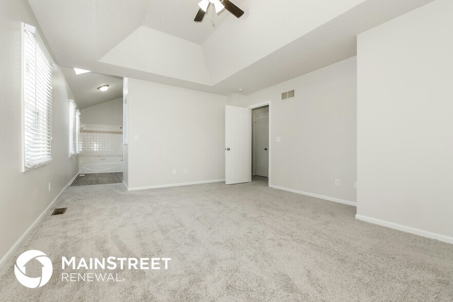 Building Photo - 7821 Woodstone Ln