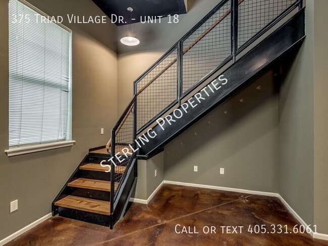 Building Photo - 375 Triad Village Dr