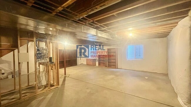 Building Photo - 4337 W 118th Way