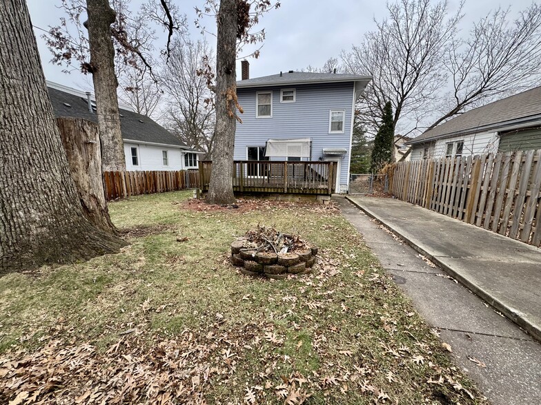 Building Photo - 2225 26th St