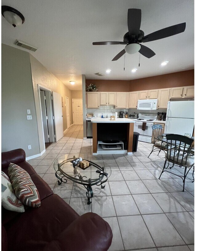 Building Photo - 9898 Perfect Dr
