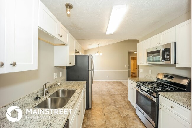 Building Photo - 10608 Pecan Ln