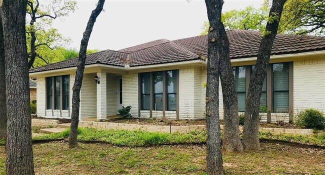 Primary Photo - 509 Indian Creek Dr