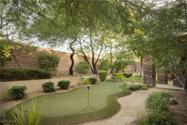 Building Photo - 17 Soaring Bird Ct
