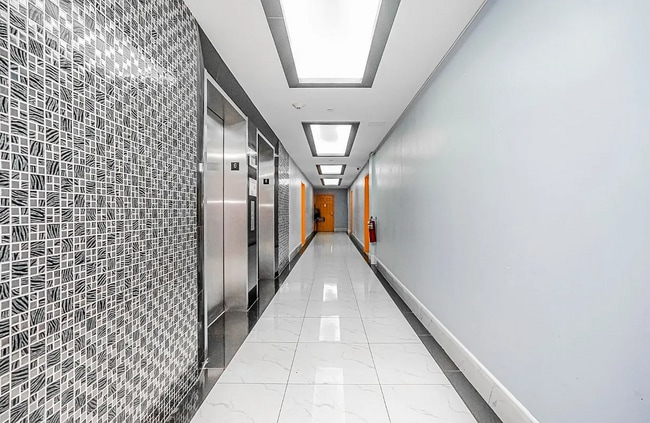 Building Photo - 1587 E 19th St