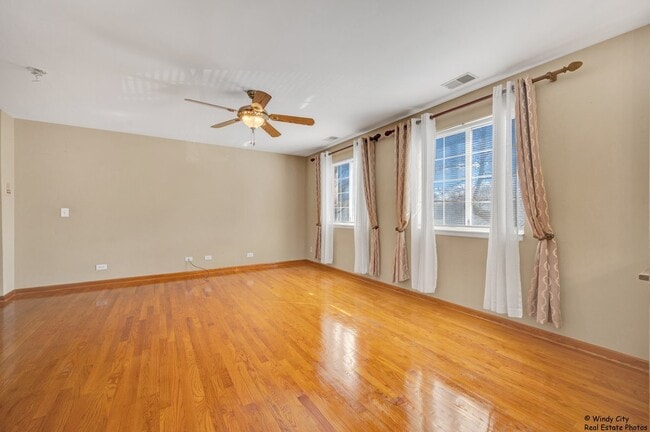 Building Photo - 1346 S Lorraine Rd