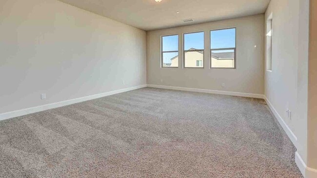 Building Photo - Brand New Home