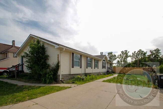 Building Photo - Discover this 3Bd/1Ba in Omaha, Ne