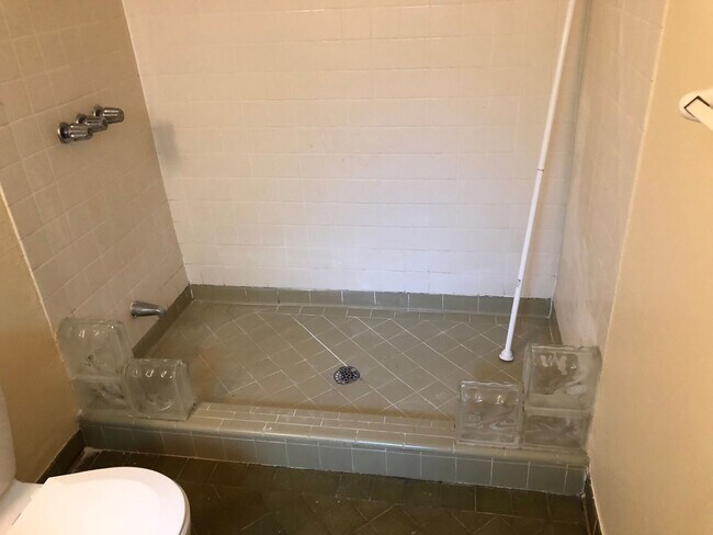 Building Photo - This home is truly a must see.