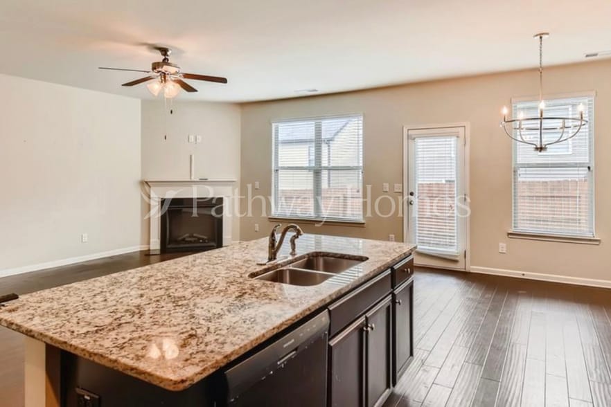 Building Photo - 1610 Potomac Ct