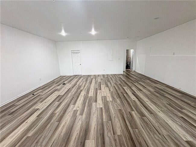 Building Photo - 339 Cherryhill Ln