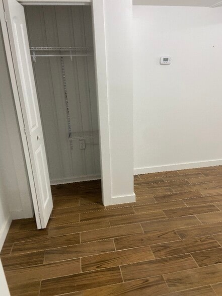 Closet - 3388 Harrison Rd