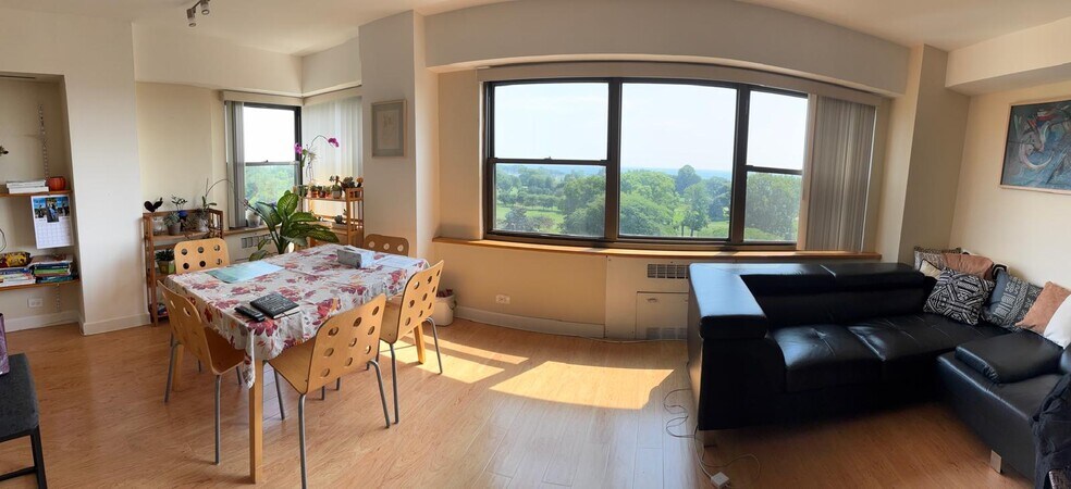 LR+DR panoramic - 4200 N Marine Dr