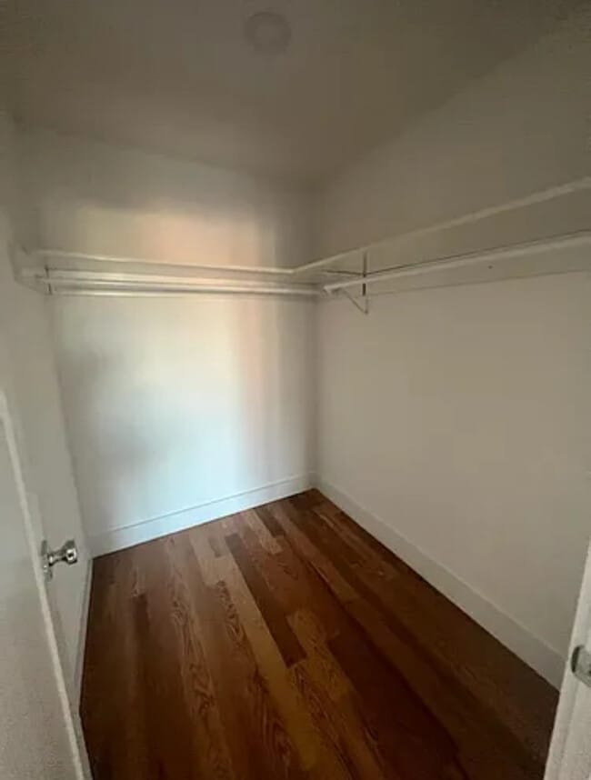 Building Photo - 110 Crotona Ave
