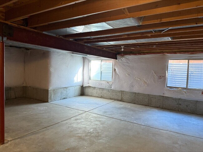 Building Photo - "Spacious 4-Bed, 3-Bath Gem on Franklin Drive – Modern Living in Boulder!"