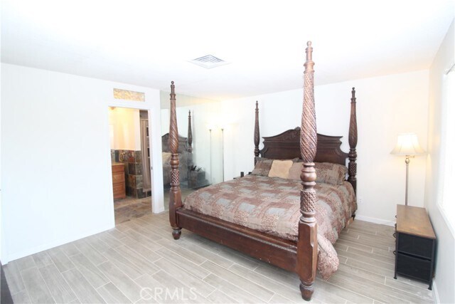 Building Photo - 57801 San Tropeze Dr