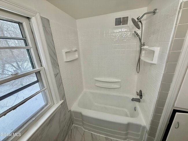 Building Photo - 1248 Highbridge Rd