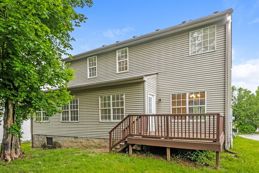 Building Photo - 3817 Asheford Trace