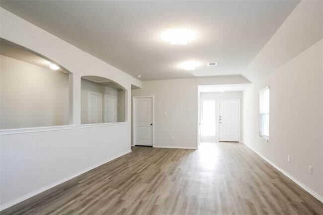 Building Photo - 25231 Sanitas Valley Dr