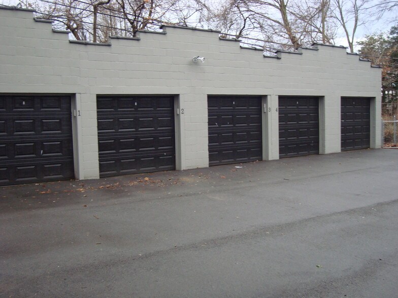 garage - 1420 Eastern Pkwy