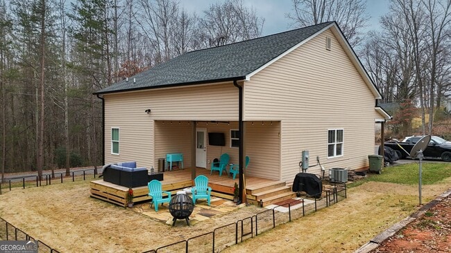 Building Photo - 270 Townview Dr