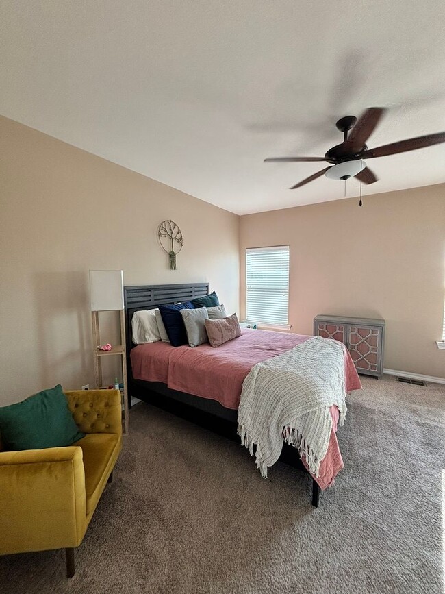 Building Photo - HOME FOR RENT IN THE UPPER VALLEY IN WEST EL PASO