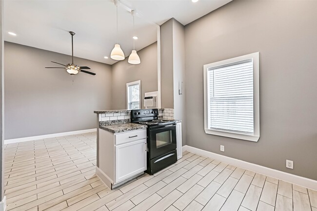 Building Photo - 2914 Avenue K