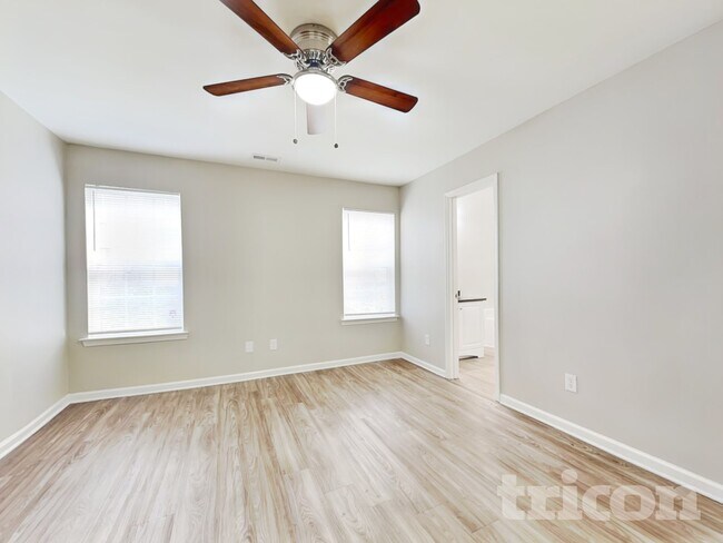 Building Photo - 5020 Osage Cir