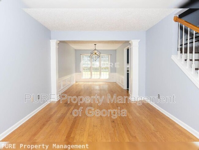 Building Photo - 457 Darter Dr NW