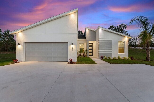 Building Photo - Deposit-Free! Modern, energy efficient hom...