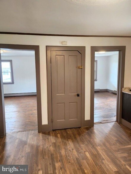 Building Photo - 1286 S Imler Valley Rd