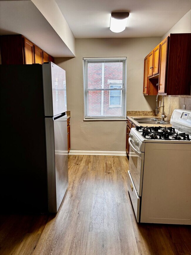 Building Photo - Newly Renovated 2 bedroom in Fairborn! - Schedule a tour now!