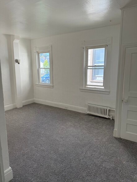 Building Photo - 647 Dewitt St