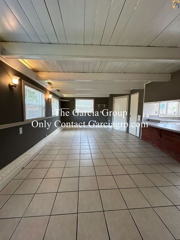 Building Photo - 27 SE 94th Ave