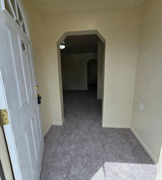 Building Photo - 3 Bedroom Located in Grace Idaho