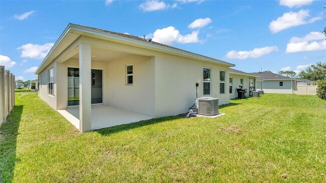 Building Photo - 727 Chestnut Ln