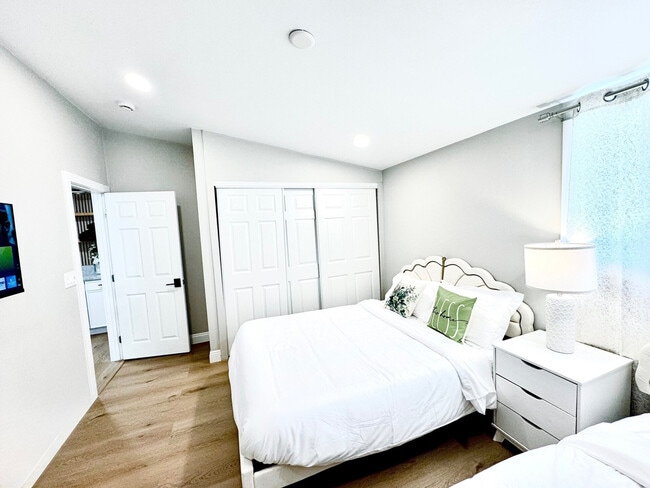 Building Photo - 13824 Powers Rd