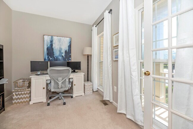 Building Photo - LEASE PENDING! Beautiful 4-Bedroom Colonial in Walkersville