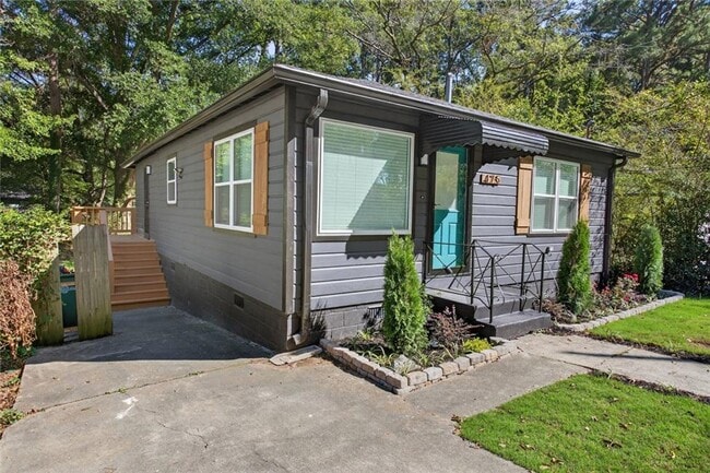 Building Photo - 475 Center Hill Ave NW