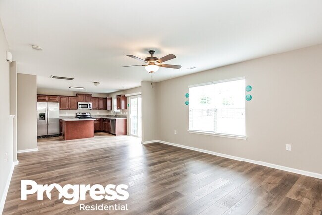 Building Photo - 1800 Windy Willow Ln