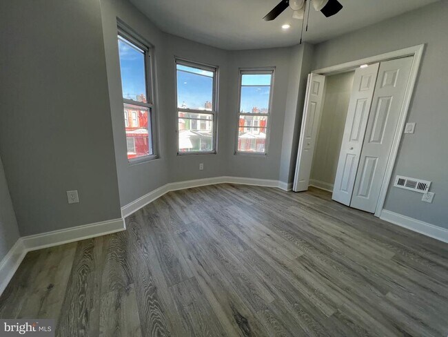 Building Photo - 5744 Delancey St