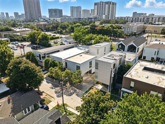 Building Photo - 2325 Rusk Pl