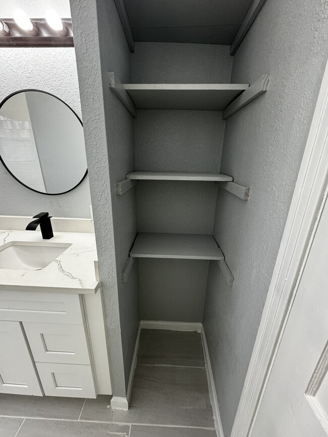 Bathroom storage - 1119 1st Ave N