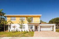 Building Photo - 6260 SW 58th Pl