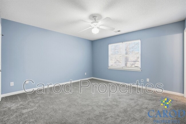 Building Photo - 2713 Daffodil Dr