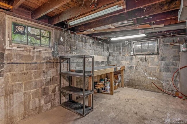 Building Photo - 21 Lenox Ave